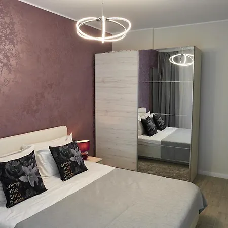 Ambient Apartment *